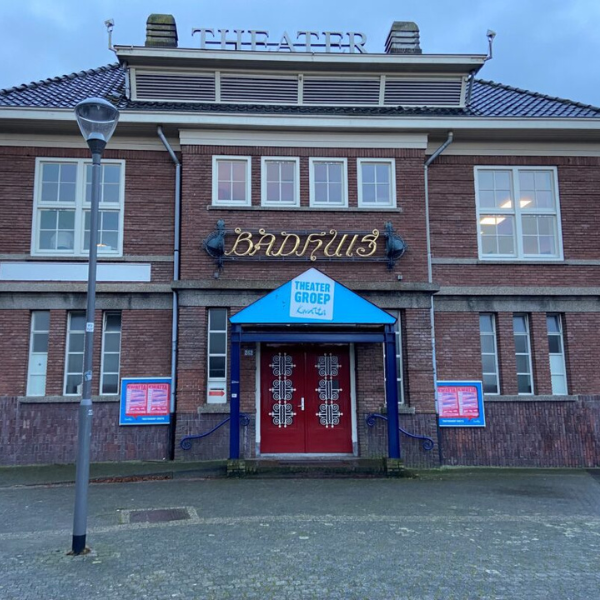 Het Badhuis